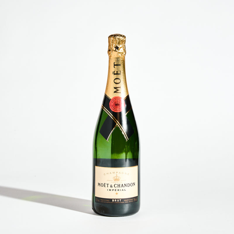 Hamperly - Unique Corporate Gift Boxes - The Celebration - Moet Chandon